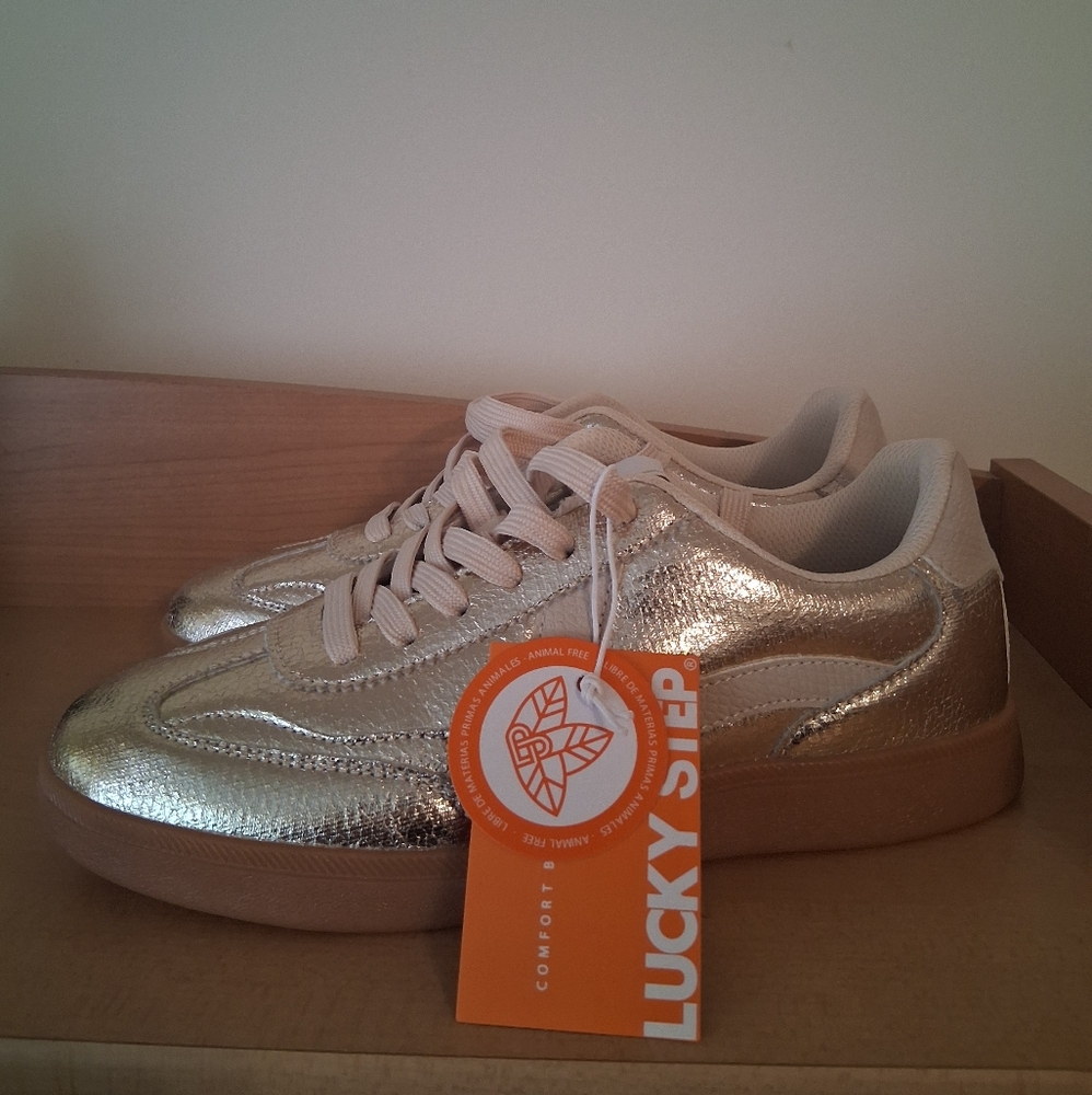 Life Stride Super Comfort Gold Women's Sneakers Size 8/8.5